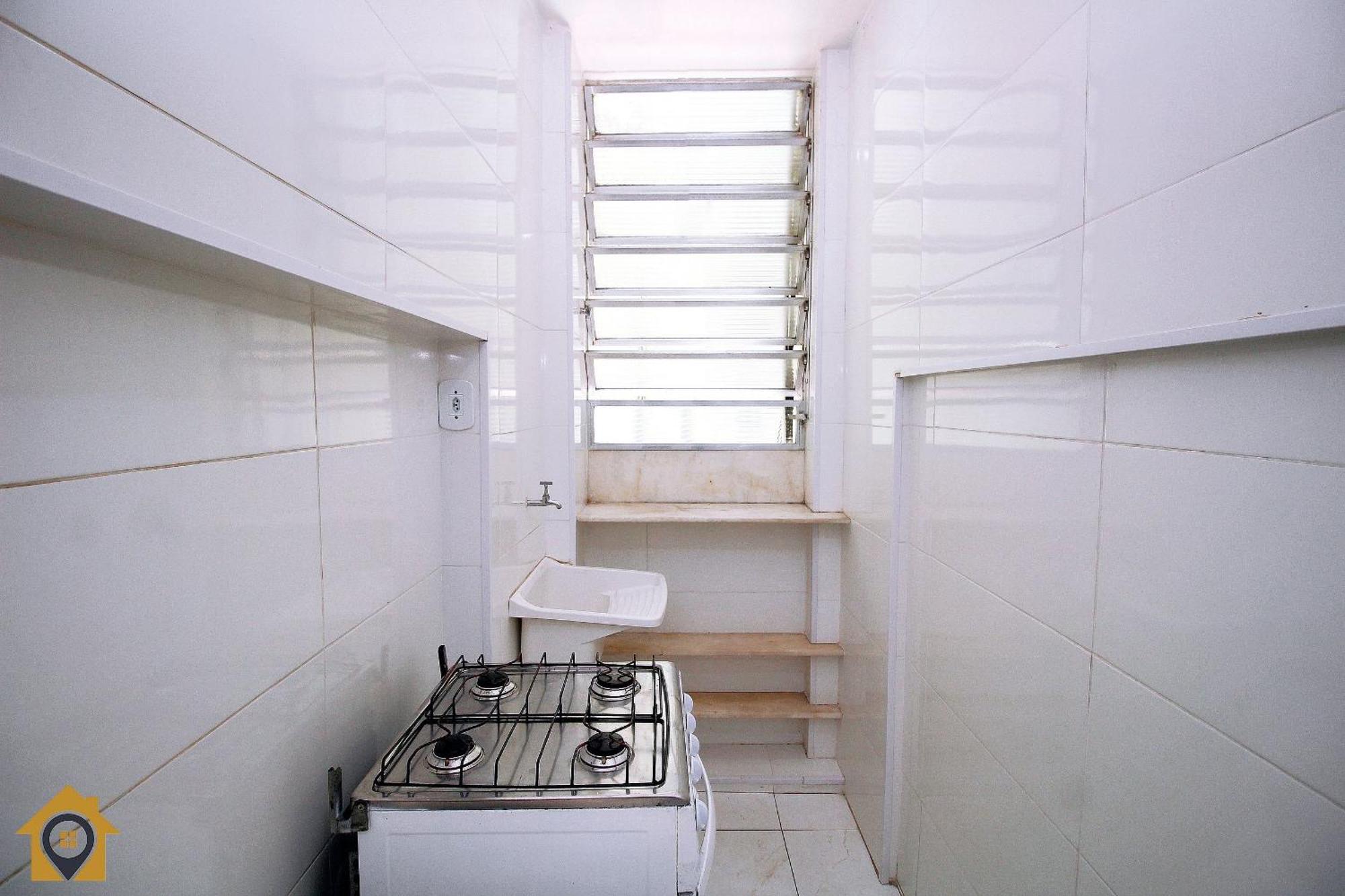Apto Com Varanda Em Localizacao Privilegiada Apartemen Rio de Janeiro